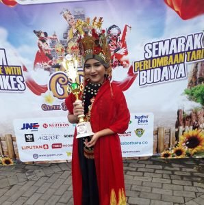 KEREN !!! SISWI MAN 3 BANYUWANGI JUARA UMUM LOMBA MENARI